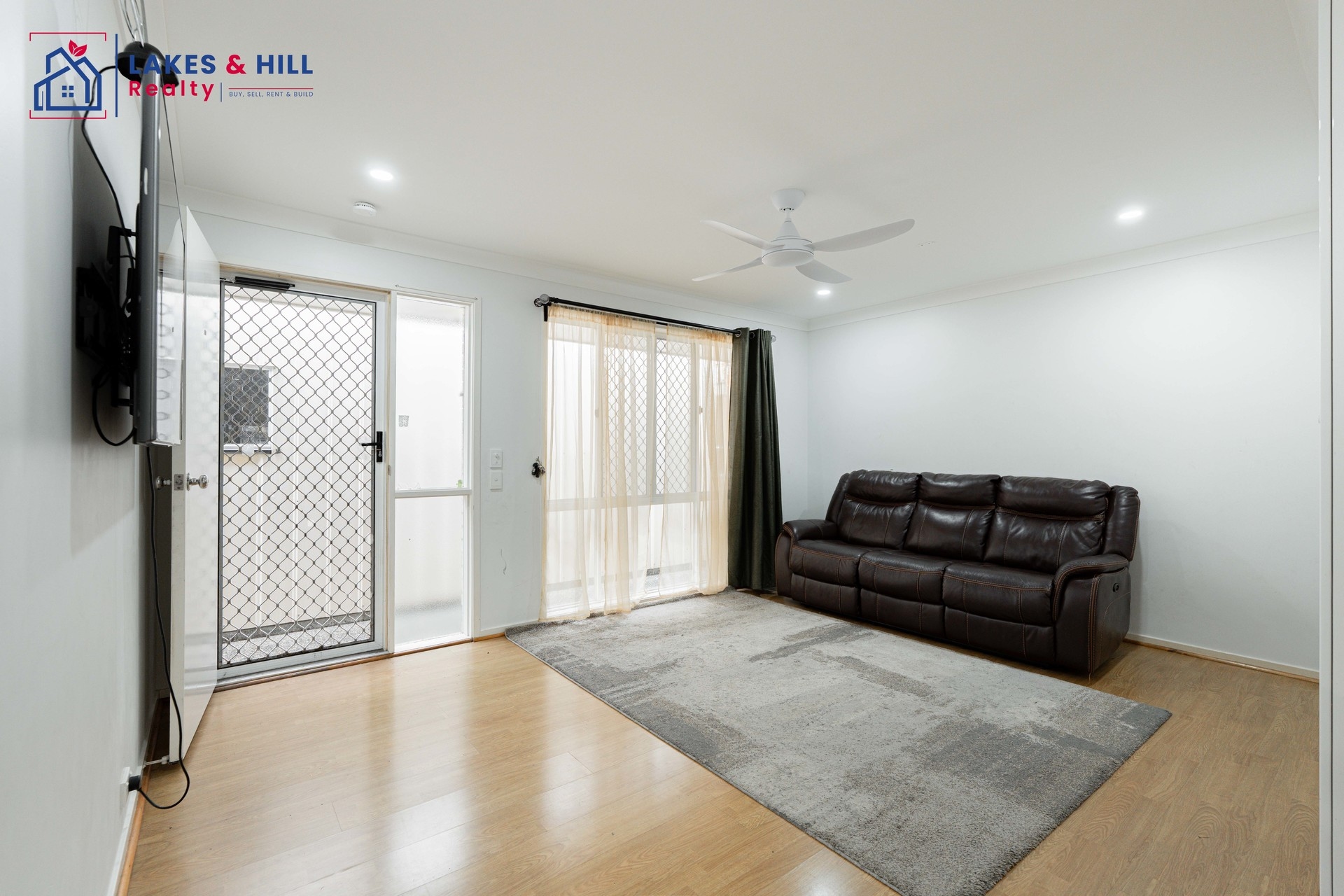 2/57 Hibiscus Circuit, Fitzgibbon, QLD, 4018 — photo 2